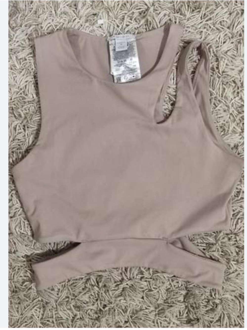 Amisu XSSleeveless Cutout Crop Top - Beige